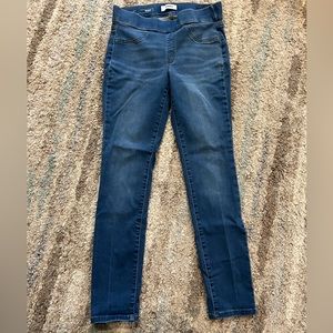 Sonoma skinny jeans size 10